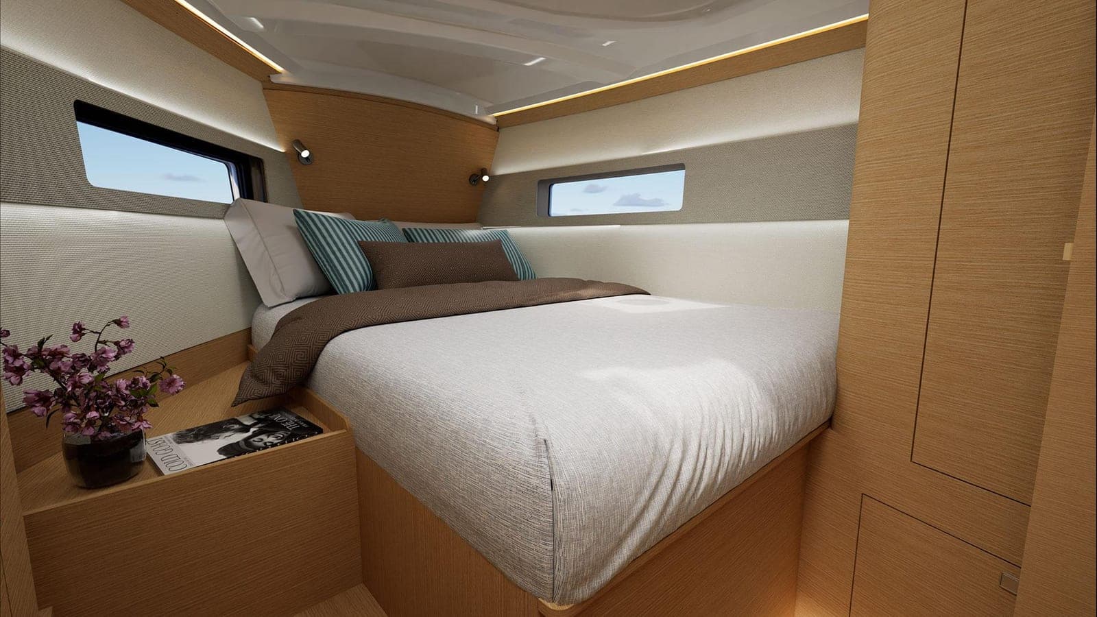 Owner's cabin, Sun Odyssey 385